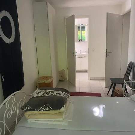 Relax - Bestlage Apartment Niederdorla